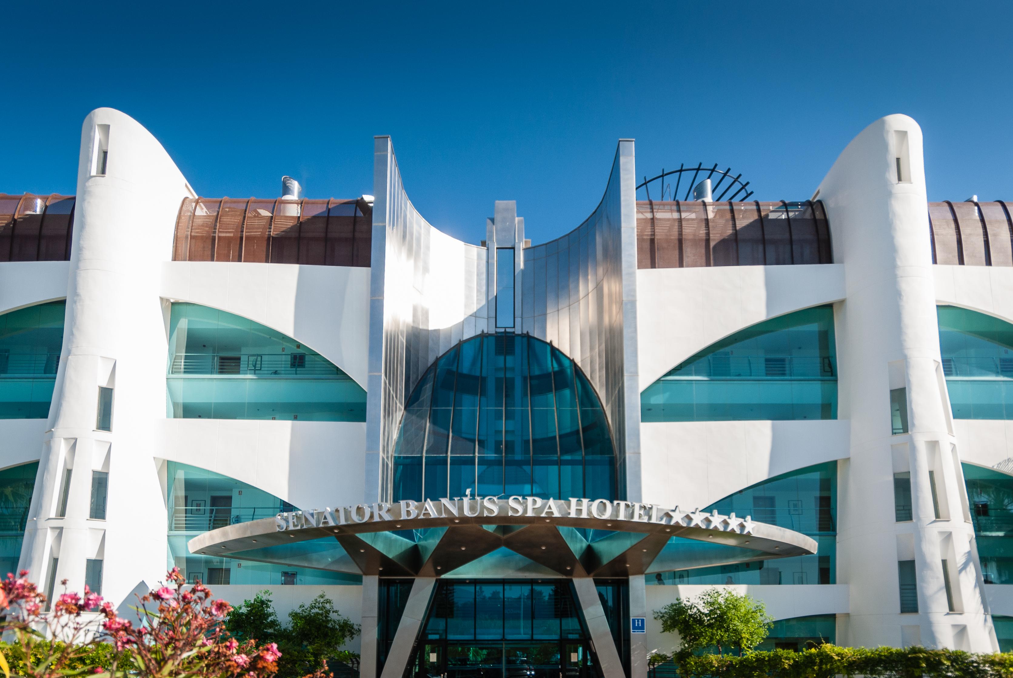 Senator Banus (Adults Only) Hotell Estepona Eksteriør bilde The entrance of the hotel